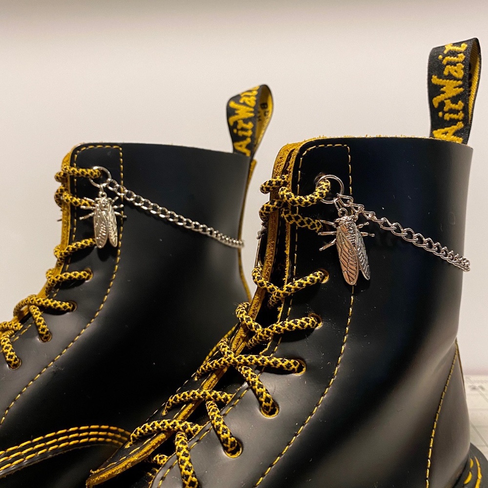 Cicada Anklet Charm Chains for Boots & Skates
